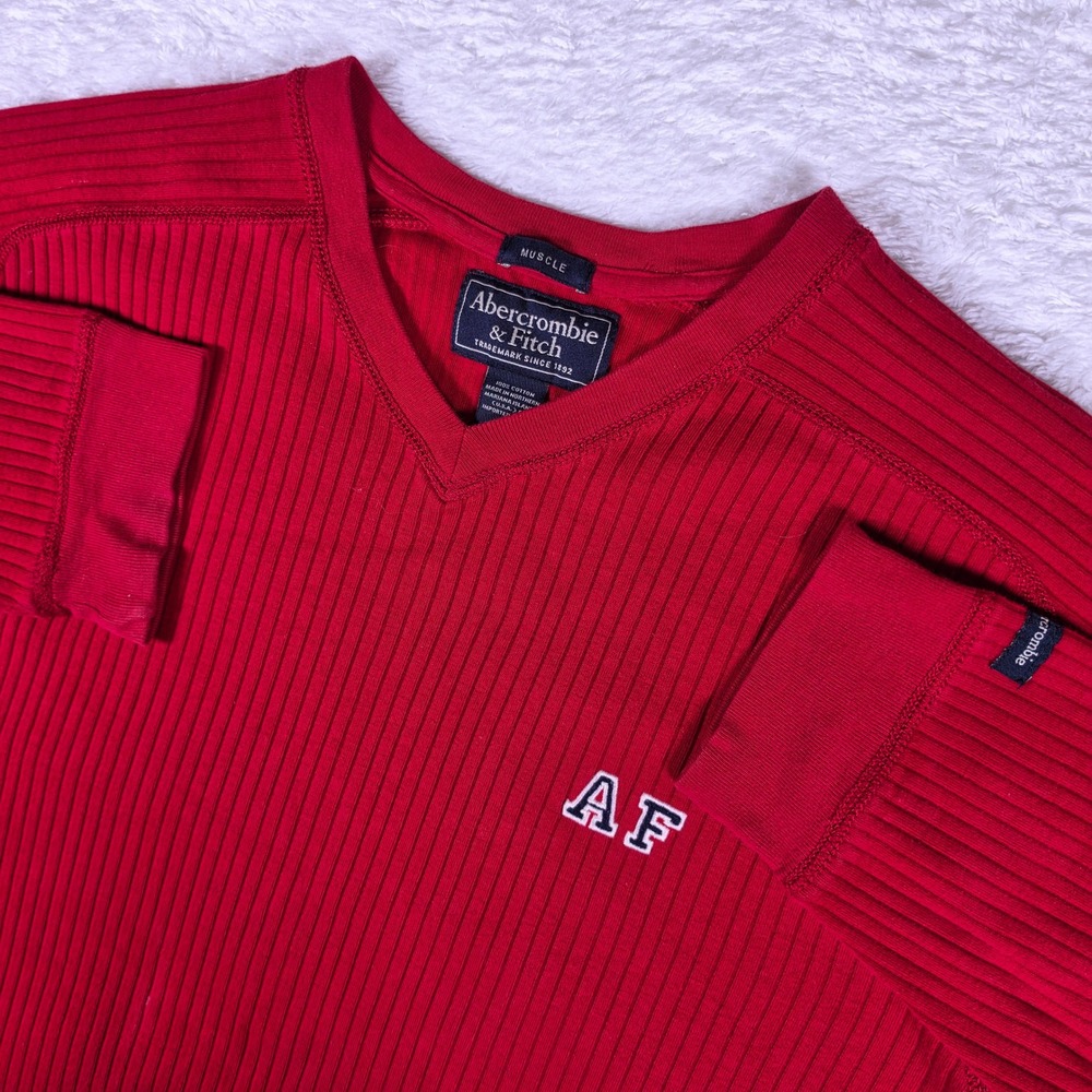 VTG Abercrombie & Fitch Muscle V-Neck Mens XL Red Ribbed L/S Embroidered Logo